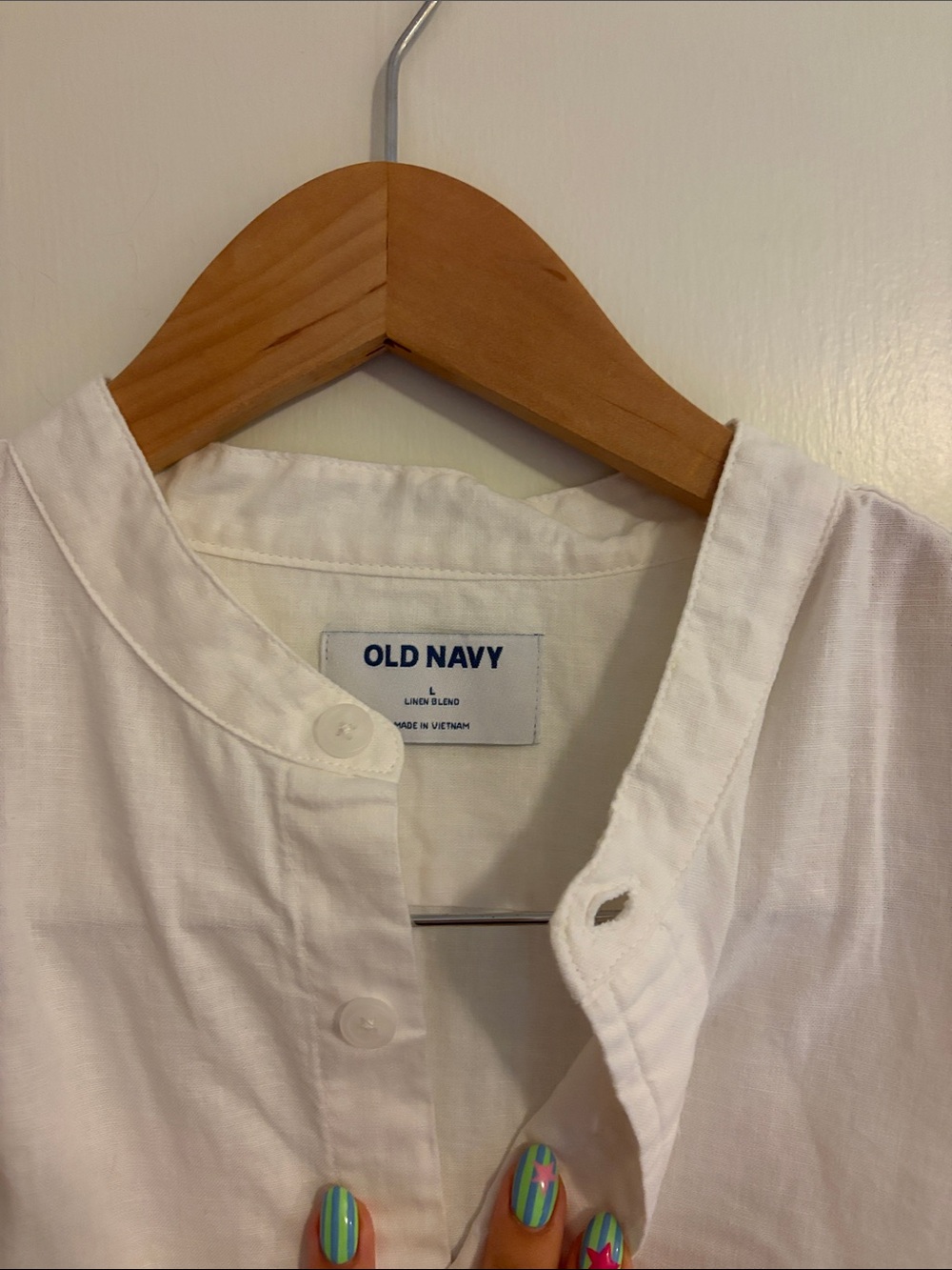 Old Navy White Band-Collar Casual Shirt - Picture 2 of 5